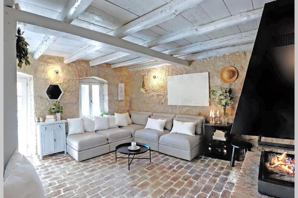 Ferienhaus Villa Alisia, Wunderschoenes Natursteinhaus Bei Porec, Istrien, Kroatien Vranje Selo Esterno foto