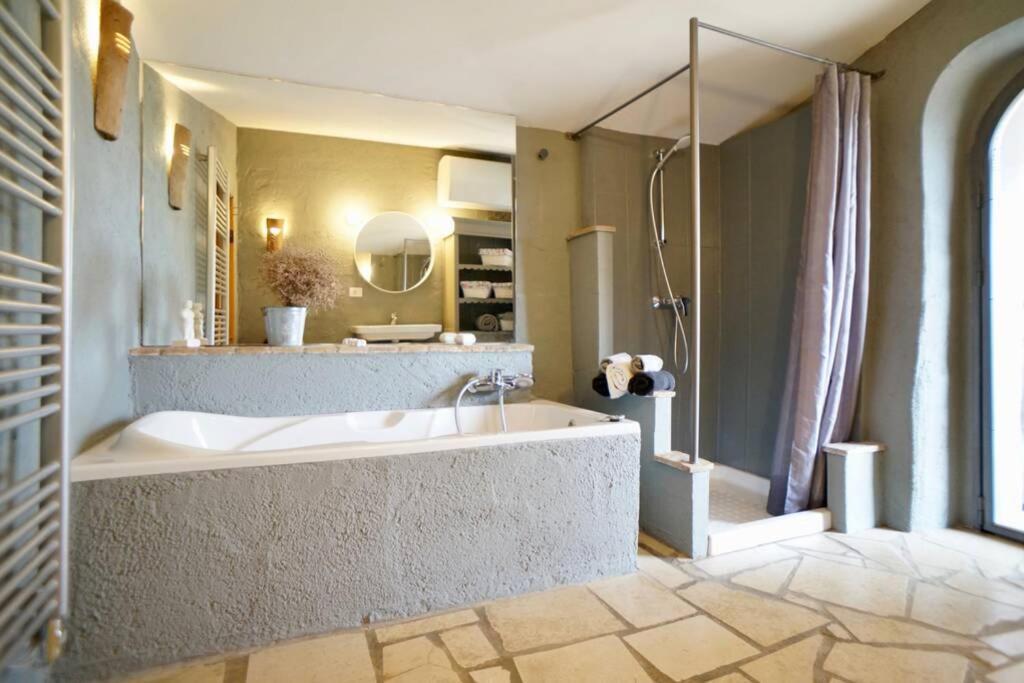 Ferienhaus Villa Alisia, Wunderschoenes Natursteinhaus Bei Porec, Istrien, Kroatien Vranje Selo Esterno foto